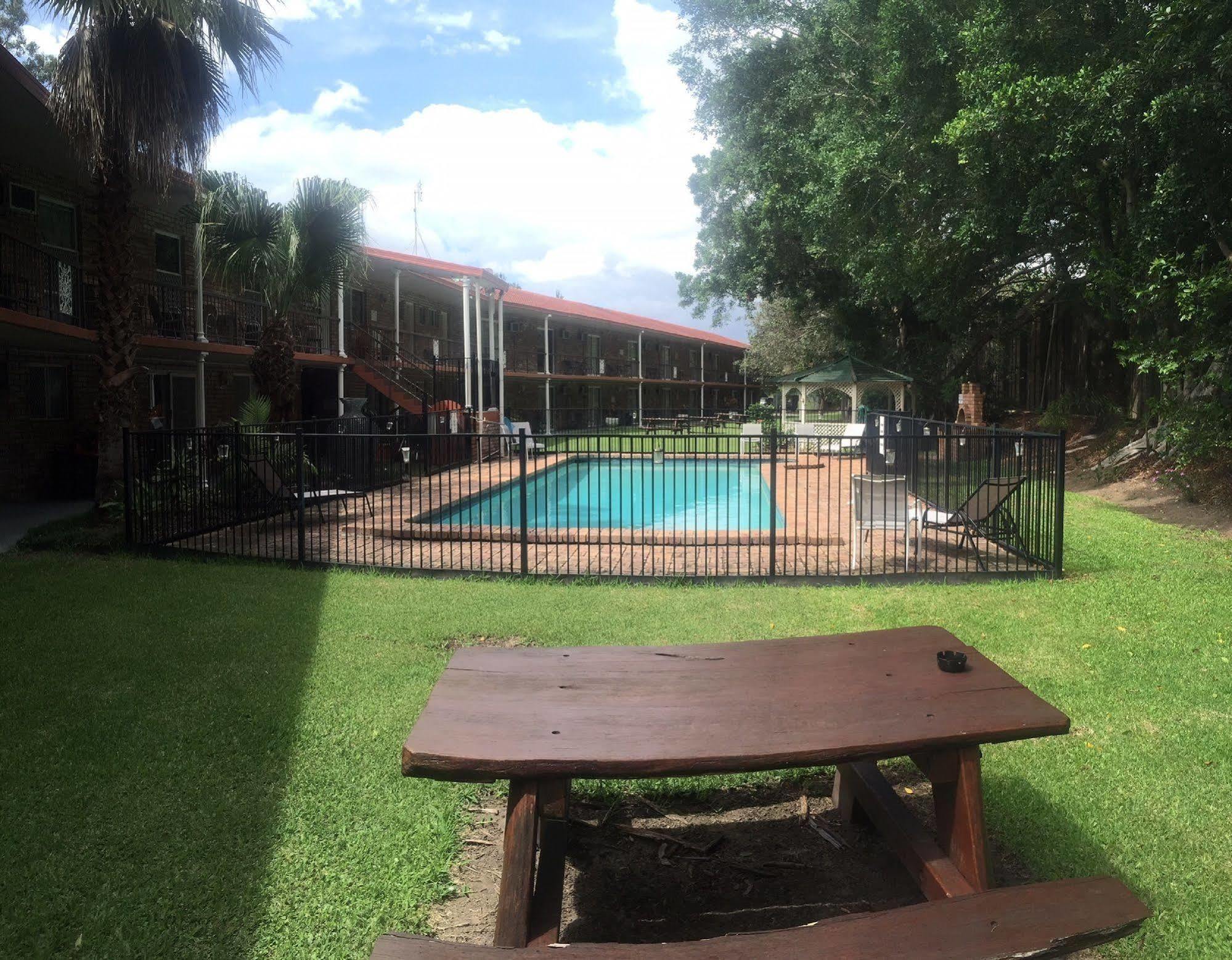 Coomera Motor Inn Gold Coast Ngoại thất bức ảnh